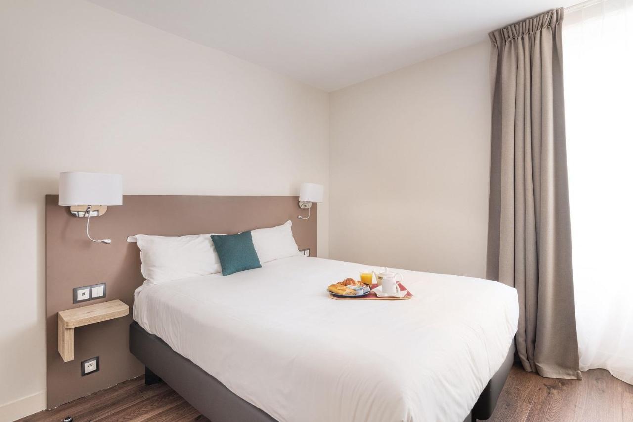 Courcelles Mederic Hotel Paris Exterior foto